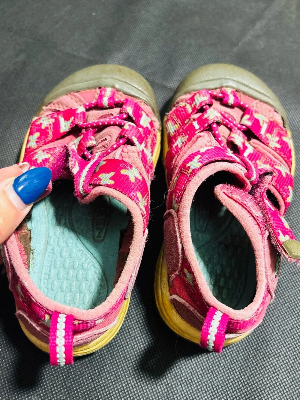 Girls Toddler Pink Keen Sandals With Blue Butterfly’s Size 8